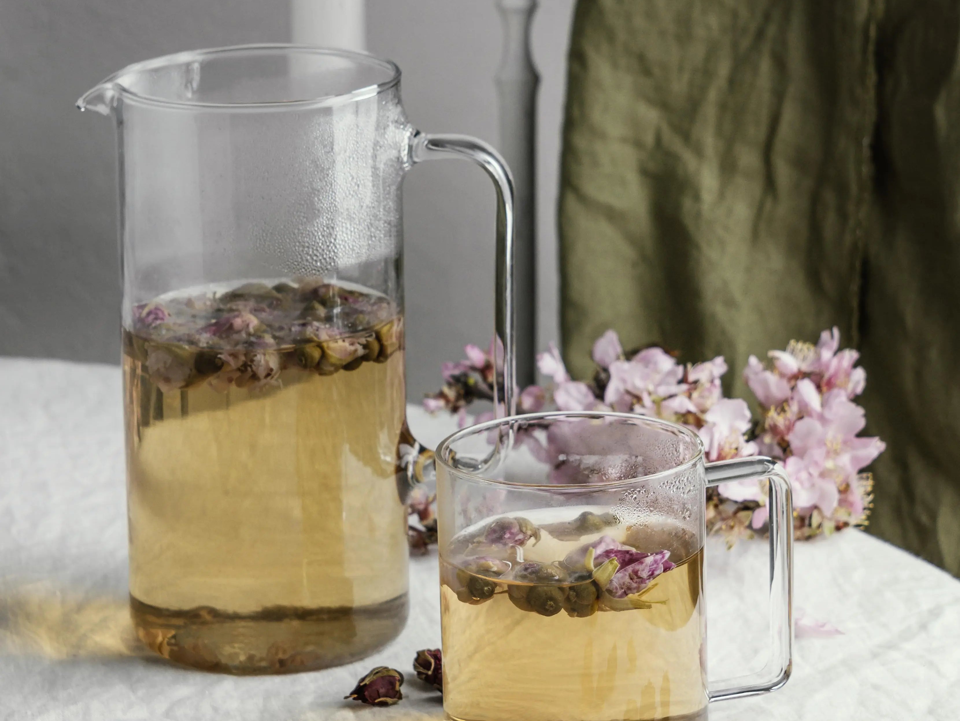 Discover the Benefits of Flower Infusions for Healthy Skin and Cuticles - Cuccio